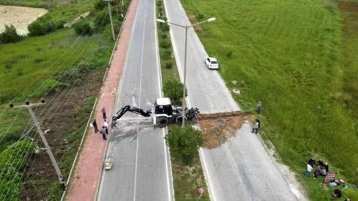Antalya'da tapulu yola mahkeme freni: Trafiğe kapatıldı