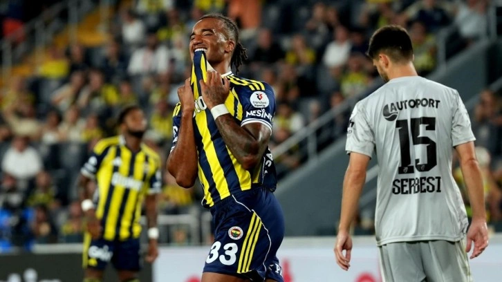 Archie Brown, Fenerbahçe'deki 2. golünü attı