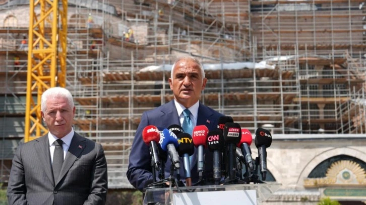 Ayasofya'da seferberlik! Bakan Ersoy detayları paylaştı