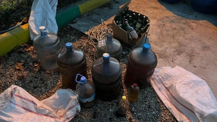 Aydın'da 6 ton sahte alkol ele ge&ccedil;irildi