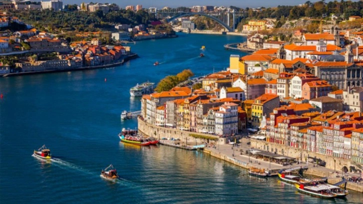 Aylık 43 Bin TL gelire Avrupa kapısı açılıyor: 5 yılda vatandaşlık!