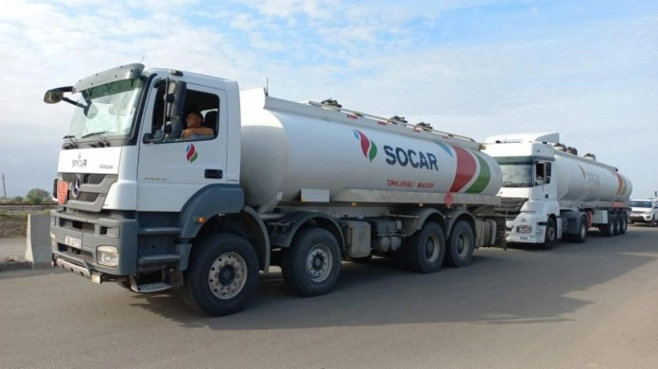 Azerbaycan h&uuml;k&uuml;meti, Karabağ'daki Ermeni n&uuml;fus i&ccedil;in yakıt g&ouml;nderdi