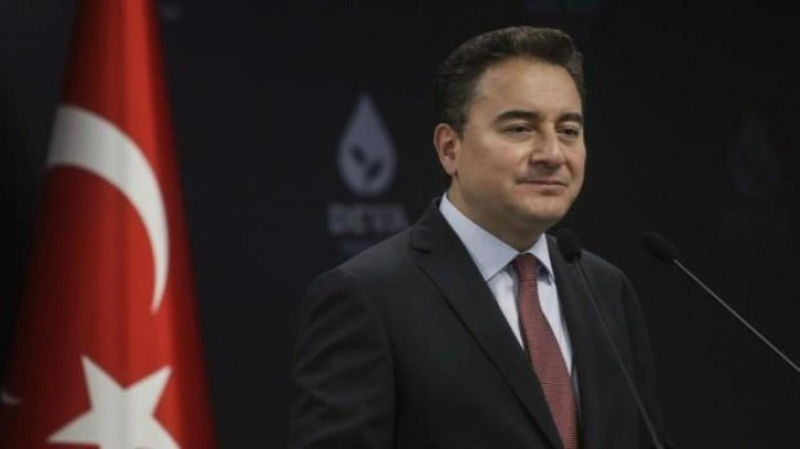 Babacan'dan altılı masaya mesaj: Hi&ccedil;biri bu y&uuml;k&uuml; kaldıramaz