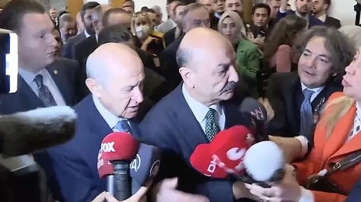 Bah&ccedil;eli gazeteciyi "İşine bak" diye tersledi, Sinan Ateş a&ccedil;ıklaması yardımcısından geldi