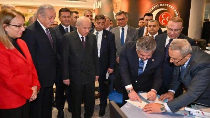 Bah&ccedil;eli, milletvekili adaylık başvurusunu yaptı