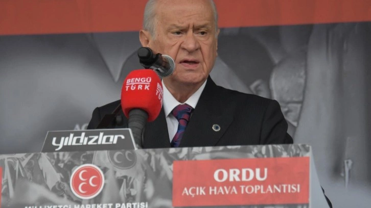 Bah&ccedil;eli: Namussuz montajcılar, &ouml;zel hayat cellatları işbaşındadır