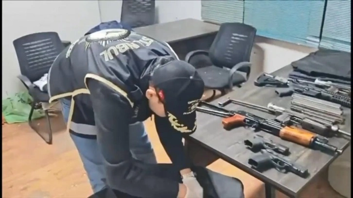 Bahçelievler'de suç örgütüne operasyon: 8 gözaltı