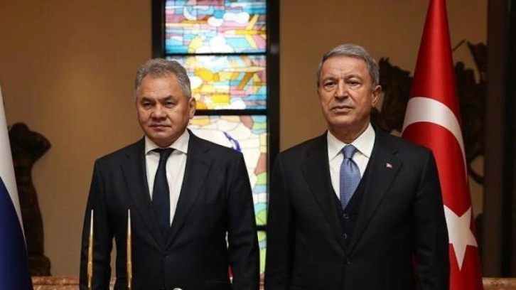 Bakan Akar ve Şoygu g&ouml;r&uuml;şt&uuml;