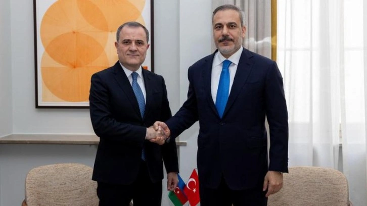 Bakan Fidan, Azerbaycanlı mevkidaşı ile bir araya geldi!