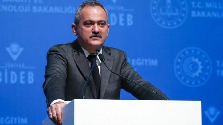 Bakan &Ouml;zer, resmi temaslarda bulunmak &uuml;zere Bak&uuml;'ye gidiyor
