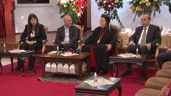 Bakan Soylu ve AK Partili Ayaydın&rsquo;dan S&uuml;ryani kilisesine Paskalya bayramı ziyareti
