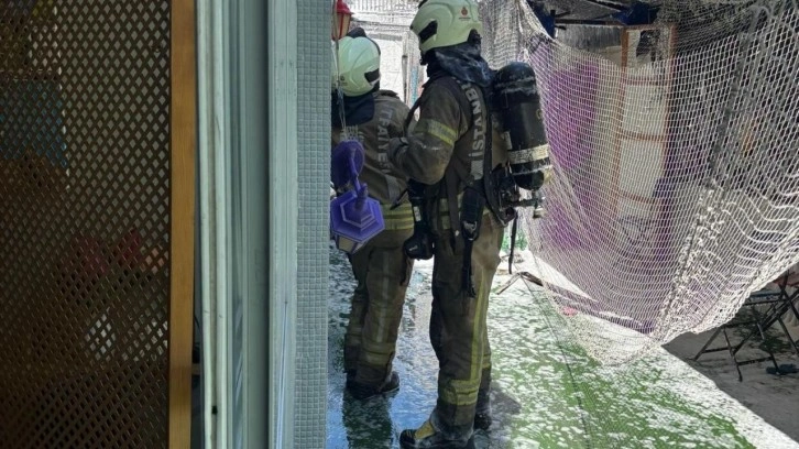Bakırköy’de çakmakla oynayan çocuk yangın çıkardı