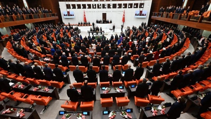 Başkan Erdoğan imzaladı! TBMM'nin çalışma süresi uzatıldı