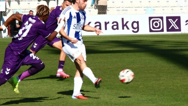Başkent ekibi, İstanbul temsilcisini farklı yendi