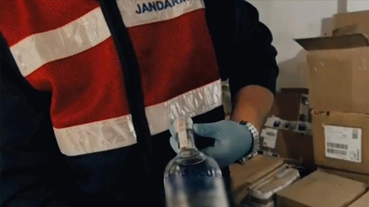 Başkentte 8 bin 100 sahte etiketli gıda takviyesi ile 5 ton etil alkol ele geçirildi