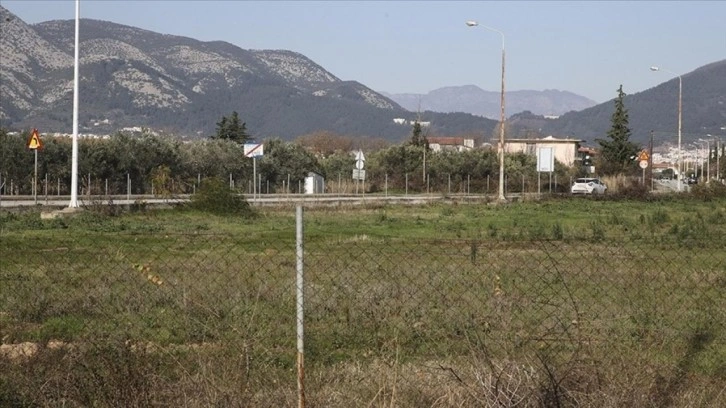 Batı Trakya'da T&uuml;rk mezarlığına al&ccedil;ak saldırı