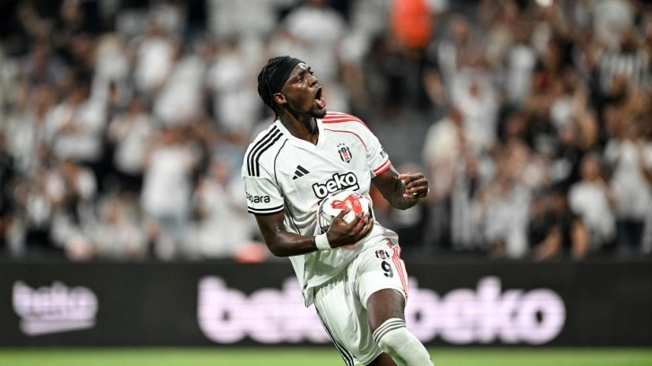 Beşiktaş'a büyük şok! Yeni transfer maça devam edemedi