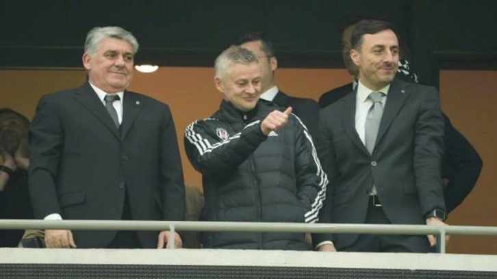Beşiktaş'tan KAP'a yeni bildirim: Görüşmeler başladı
