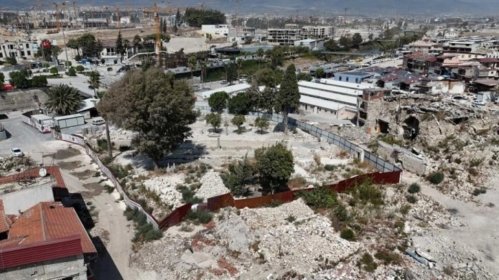Bir çivi dahi çakmadılar! Hatay'da söz verilen cami inşası yılan hikayesine döndü