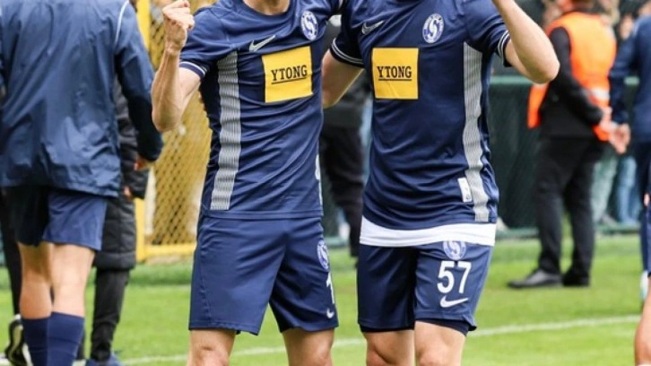 Biri 6 golle kazandı, diğeri 20 yıllık hasreti bitirdi! İki takım 1. Lig'e yükseldi