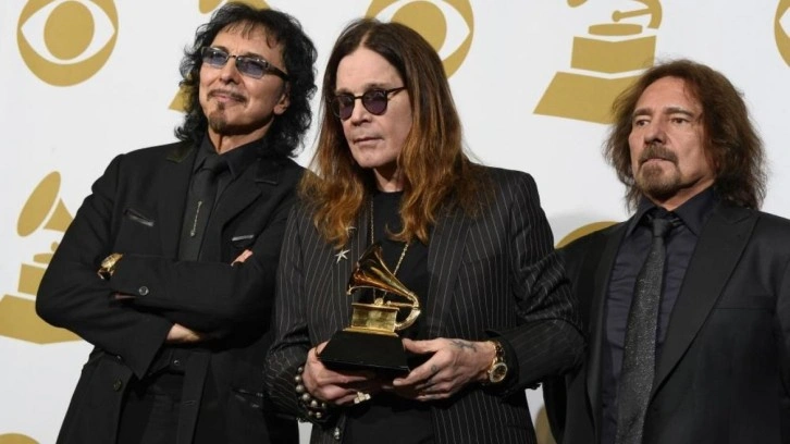 Black Sabbath'ın solisti Ozzy Osbourne 76 yaşında hayatını kaybetti