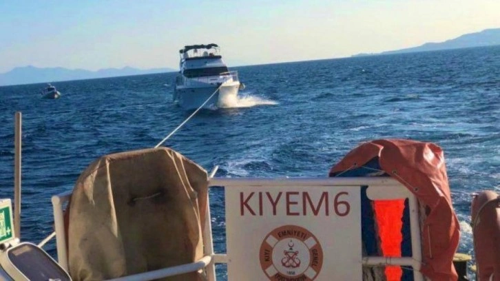 Bodrum açıklarında can pazarı! Su alan teknedeki 6 kişi kurtarıldı