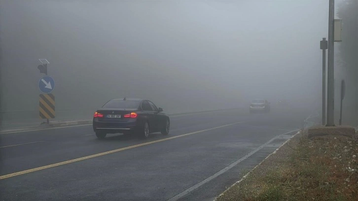 Bolu Dağı'nda göz gözü görmüyor: Görüş mesafesi 25 metre