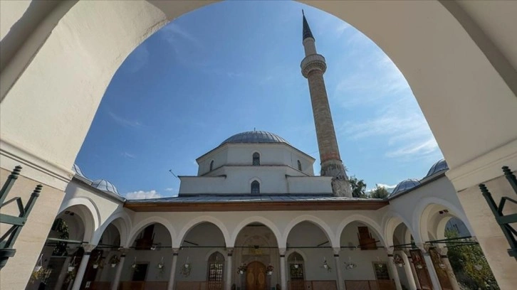 Bosna Hersek'teki Osmanlı eseri H&uuml;nkar Camisi, tarihe ışık tutuyor