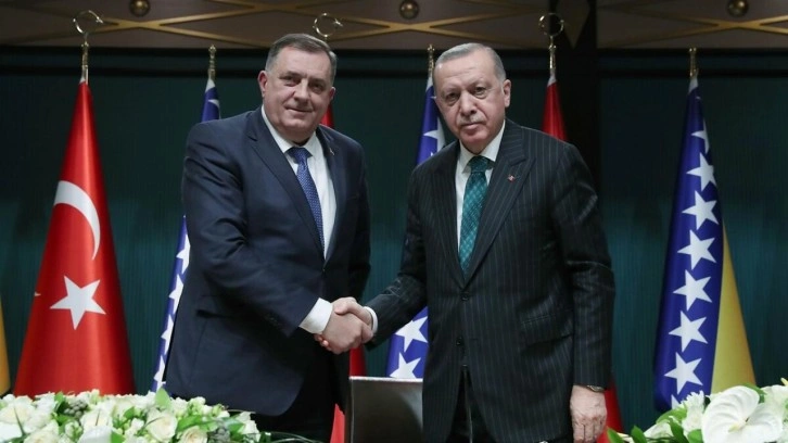 Bosnalı Sırp lider Dodik se&ccedil;imlerde Cumhurbaşkanı Erdoğan'ı desteklediğini duyurdu