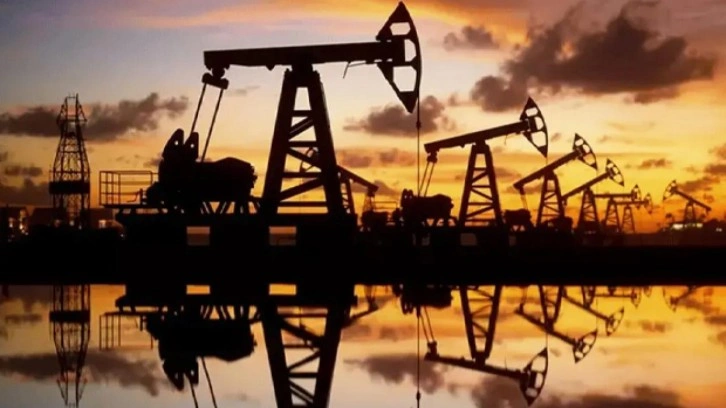Brent petrol fiyatı düştü: Bugün 67,89 dolardan işlem görüyor!