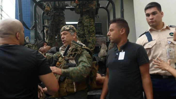 Brezilya'da uyuşturucu çetesine operasyon: Çatışmada 64 kişi öldü