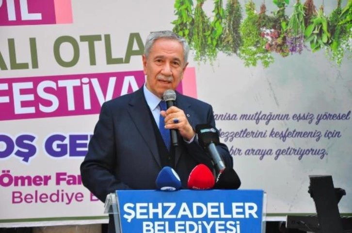 B&uuml;lent Arın&ccedil; hayat pahalılığına bu s&ouml;zlerle sitem etti: Evliya &Ccedil;elebi bu g&uuml;nleri g&ouml;rseydi kahrından