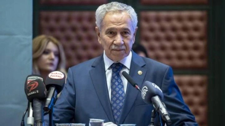 B&uuml;lent Arın&ccedil;, oğlu hakkındaki iddiaları yalanladı