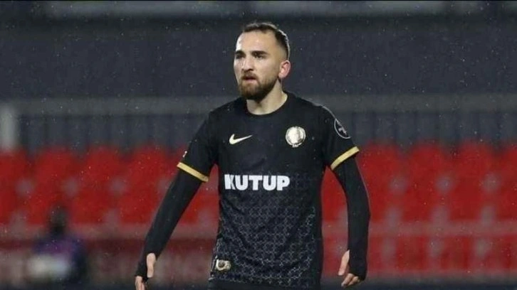 Bundesliga'dan Süper Lig'e geldi! Şimdi de 2. Lig ekibine imzaladı
