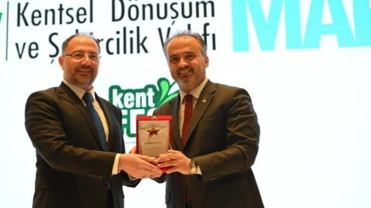 Bursa B&uuml;y&uuml;kşehir projelerine 3 &ouml;d&uuml;l birden