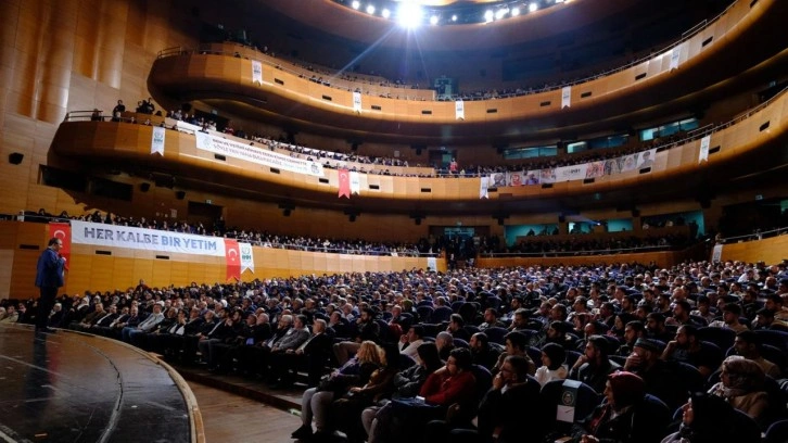 Bursa'da 11. Yetim Dayanışma Gecesi düzenlendi