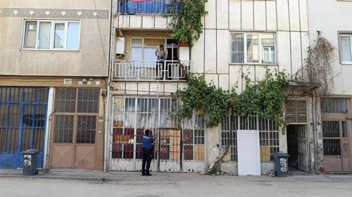Bursa'da balkondan düşen 2 yaşındaki çocuk ağır yaralandı
