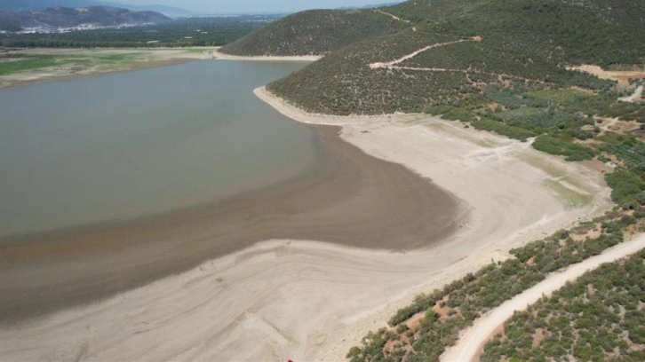 Bursa'da bir g&ouml;l daha yok oluyor!
