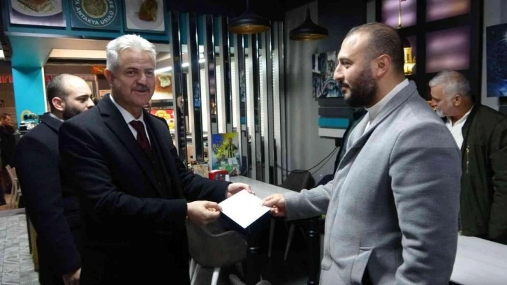 B&uuml;y&uuml;k Birlik Partisi se&ccedil;ime hazır: 30 vekil hedefi!