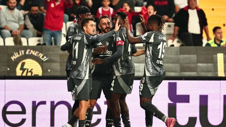 Büyük umutlarla Beşiktaş'a gelmişti: 6. ayı dolmadan gidiyor