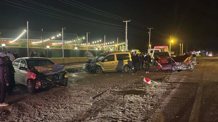Çankırı’da 3 aracın karıştığı zincirleme kaza: 9 yaralı