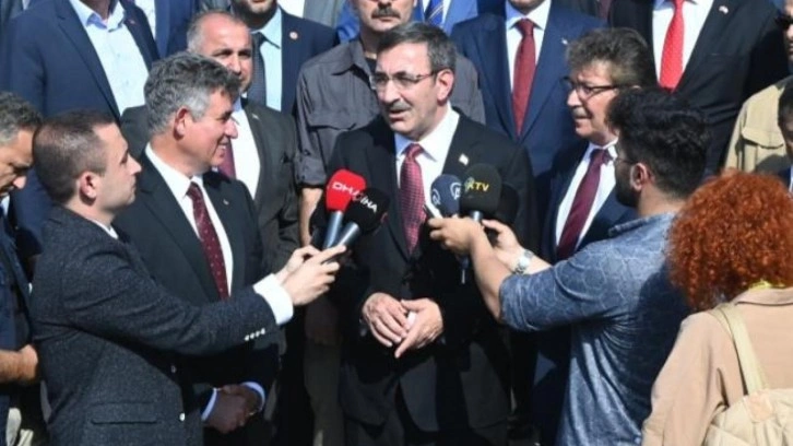 Cevdet Yılmaz, Ercan Havalimanı'nın yeni terminali i&ccedil;in tarih verdi