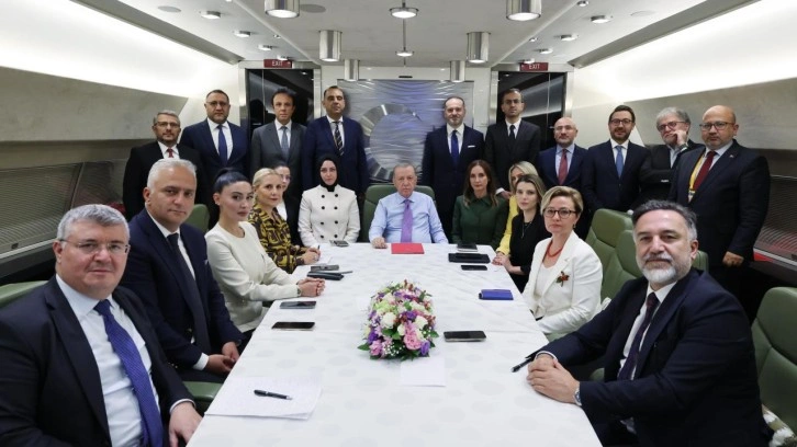 CHP'deki savaşa Cumhurbaşkanı Erdoğan'dan ilk yorum: Ürkmemek elde değil