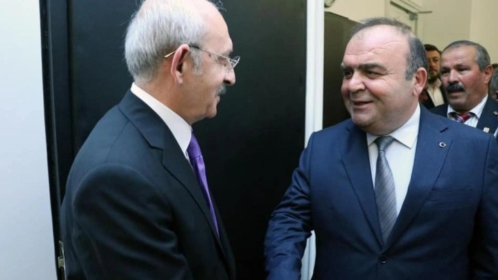 CHP Erbaa İl&ccedil;e Başkanı, 'partimiz i&ccedil;in değişim ka&ccedil;ınılmaz' diyerek istifa etti