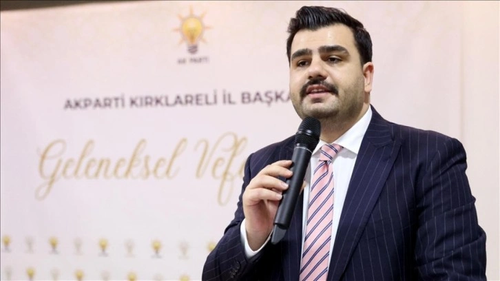 CHP Kurultayı sonrası Özel'e AK Parti'den ilk tepki: Siyasi rehinesin