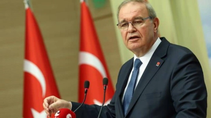 CHP S&ouml;zc&uuml;s&uuml; Faik &Ouml;ztrak a&ccedil;ıklama yapıyor