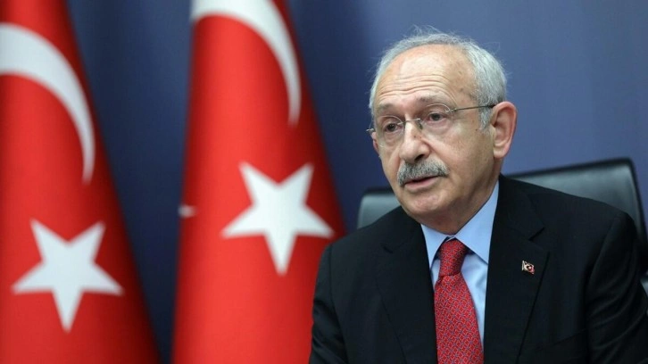CHP'de MYK toplantısında 3 il&ccedil;e başkanının bileti kesildi
