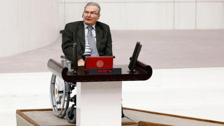CHP'den istifa edecek mi? G&ouml;zlerin &ccedil;evrildiği Baykal'dan a&ccedil;ıklama
