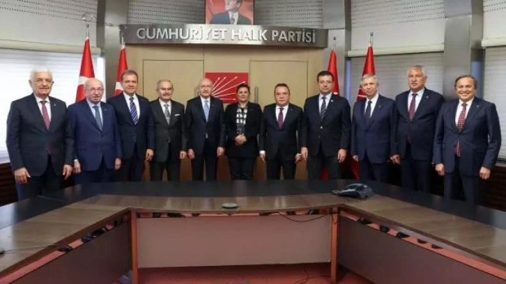 CHP&rsquo;li 9 b&uuml;y&uuml;kşehir belediye başkanından Kılı&ccedil;daroğlu&rsquo;na tam destek!