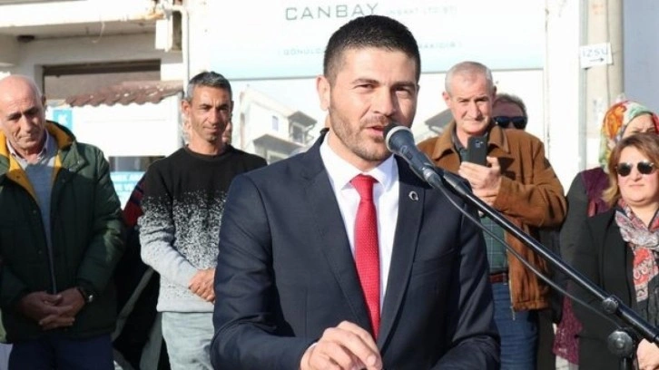 CHP'li Fo&ccedil;a Belediyesi Başkanı G&uuml;rb&uuml;z'den kadın esnafa tehdit